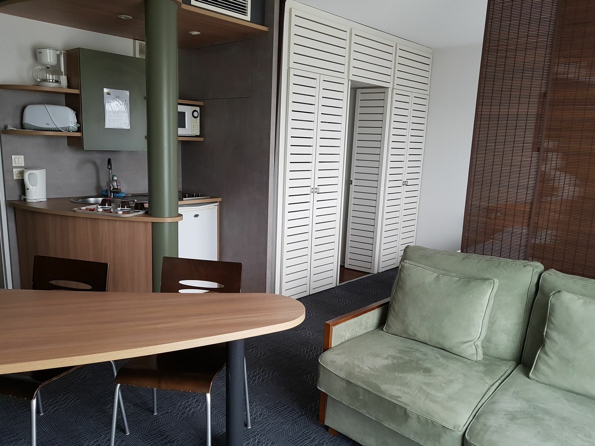 Suite-Home Orleans-Saran Eksteriør billede