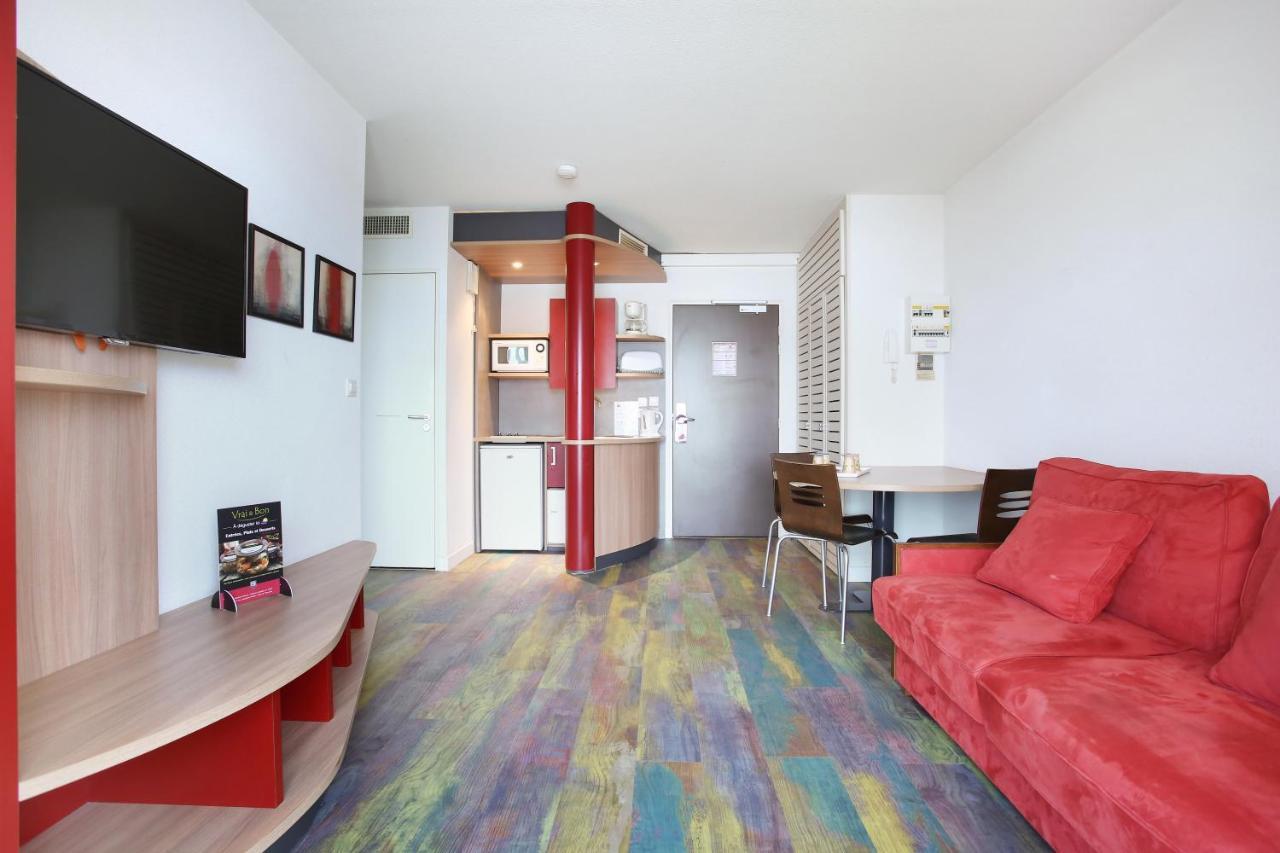 Suite-Home Orleans-Saran Eksteriør billede